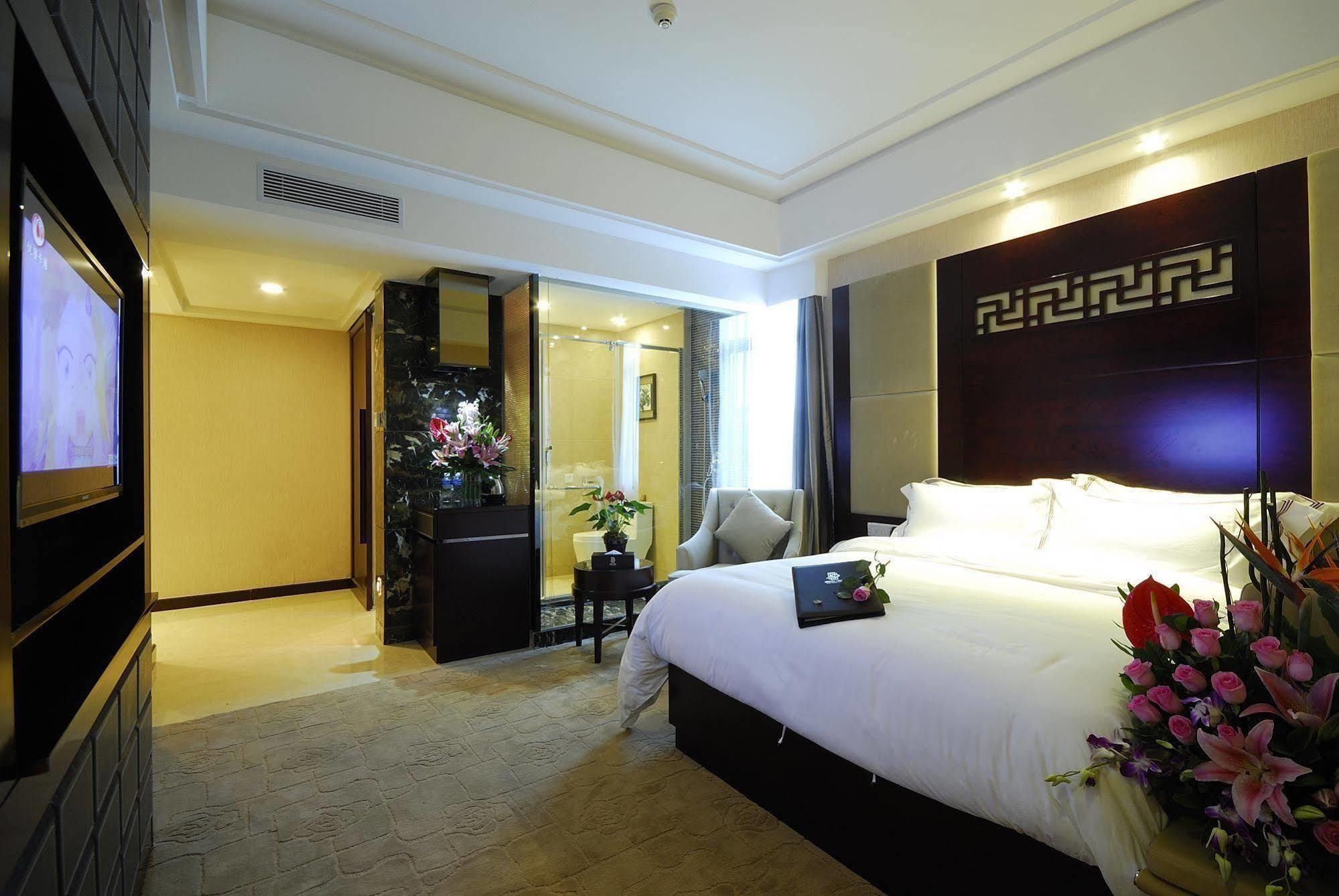 Boya Holiday Hotel Guangzhou Exterior photo
